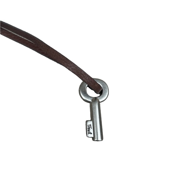 Fossil Brown Leather Bag Tag with Lock Hang Charm Silver Hardware EUC - Picture 2 of 4